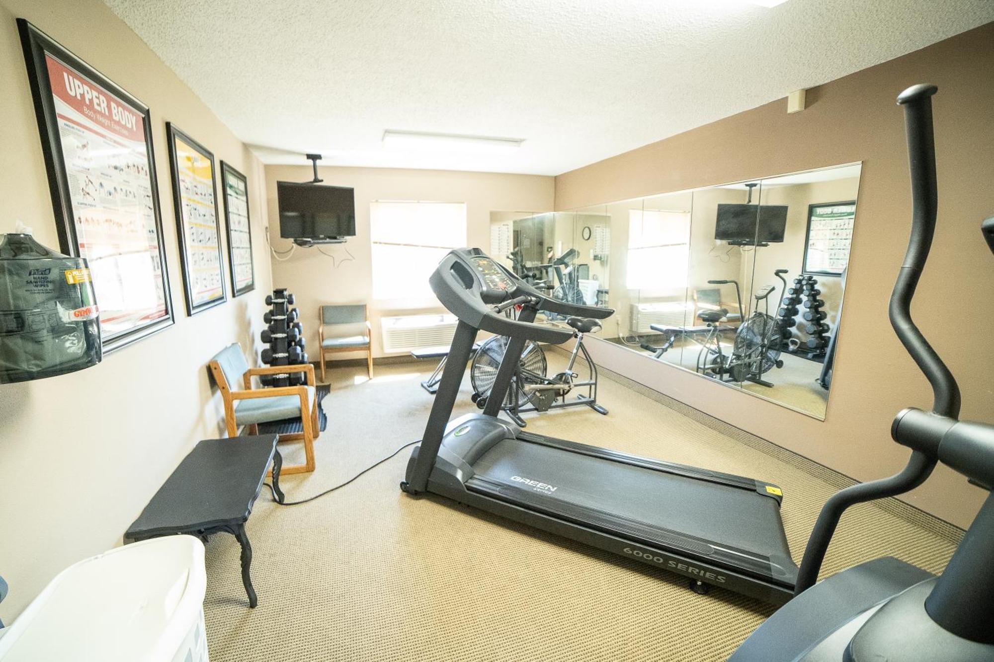 Quality Inn & Suites Watertown Near Prairie Lakes Ice Arena Экстерьер фото