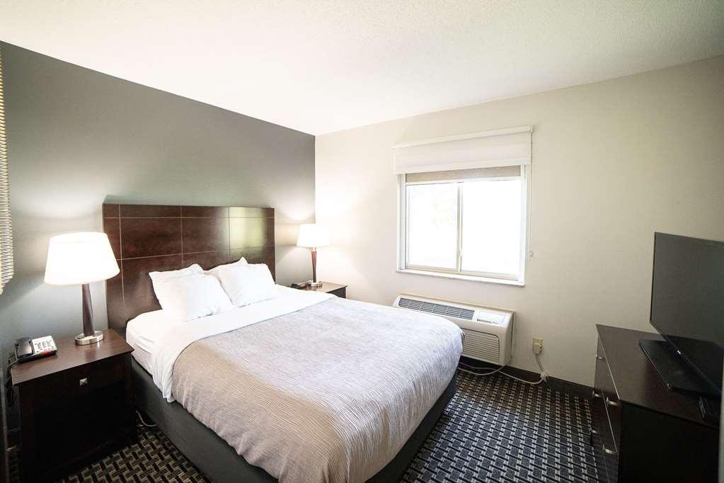 Quality Inn & Suites Watertown Near Prairie Lakes Ice Arena Номер фото